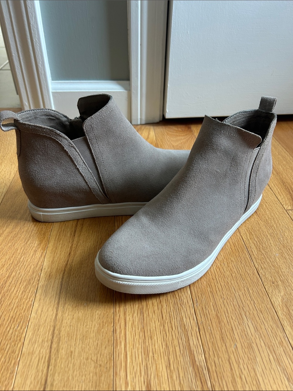 Women’s Blondo WaterproofTaupe Slip-On Suede Wedge Sneaker